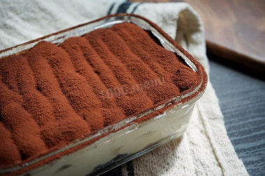 Domowe klasyczne tiramisu przepis ze zdjęciami krok po kroku i wideo