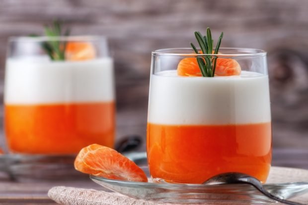 Mandarynka Panna Cotta