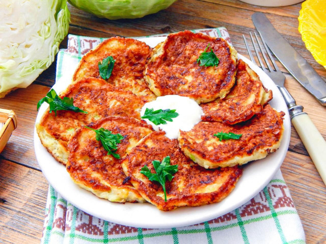 Placki z kapusty przepis ze zdjęciami krok po kroku