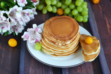 Pancakes na mleku z proszkiem do pieczenia przepis ze zdjęciami krok po kroku i wideo