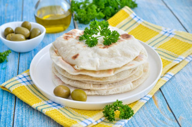 Domowa pita z patelni przepis ze zdjęciami krok po kroku i wideo