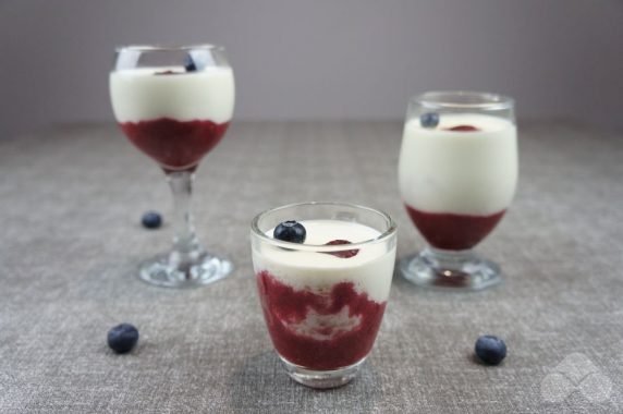 Panna Cotta bez cukru: zdjęcie przygotowania przepisu, krok 6 Panna Cotta bez cukru: zdjęcie przygotowania przepisu, krok 6