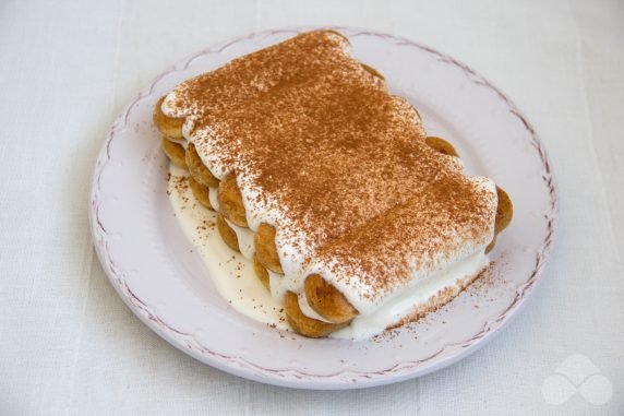 Tiramisu ze śmietaną i mascarpone: zdjęcie przygotowania przepisu, krok 7 Tiramisu ze śmietaną i mascarpone: zdjęcie przygotowania przepisu, krok 7