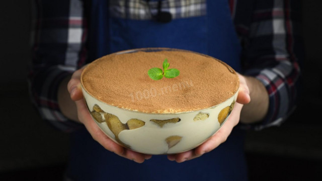 Tiramisu na koniaku z ekstraktem waniliowym przepis ze zdjęciami krok po kroku i wideo