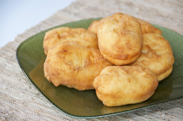 Pierożki na kefirze puszyste jak puch z patelni przepis ze zdjęciami krok po kroku