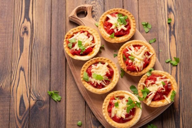 Pizza w tartaletkach w piekarniku-prosty i pyszny przepis, jak gotować krok po kroku