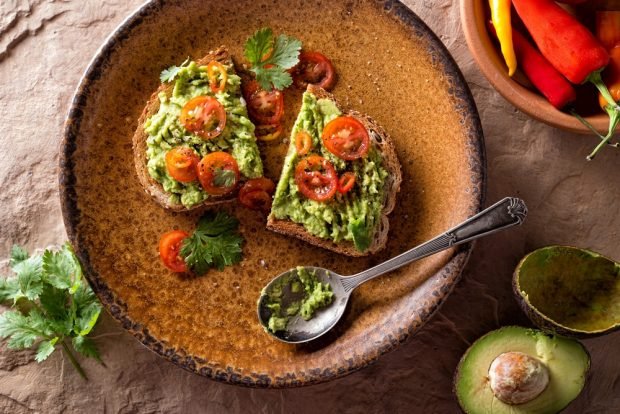 Kanapka z pesto i guacamole-prosty i pyszny przepis, jak gotować krok po kroku