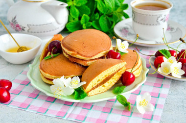 Dorayaki – japońskie naleśniki przepis ze zdjęciami krok po kroku i wideo