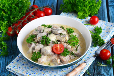 Wieprzowina w sosie śmietanowym w multicookerze przepis ze zdjęciami krok po kroku i wideo