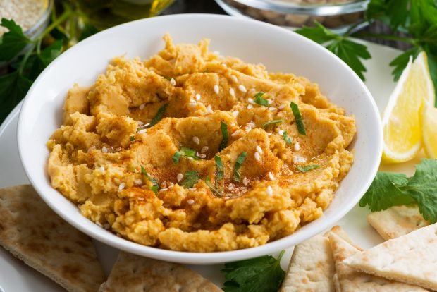 Hummus z czerwonej soczewicy