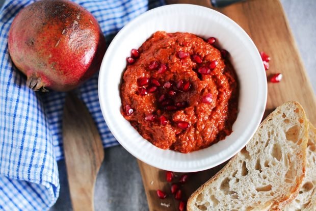 Muhammara z granatem – prosty i pyszny przepis, jak gotować krok po kroku