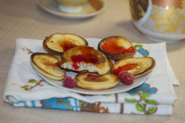 Placuszki na mleku bez drożdży przepis ze zdjęciami krok po kroku i wideo
