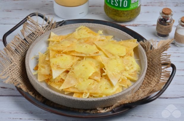 Domowe chipsy pita-prosty i pyszny przepis ze zdjęciem (krok po kroku) Domowe chipsy pita-prosty i pyszny przepis ze zdjęciem (krok po kroku)