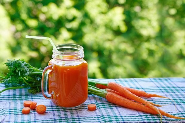 Koktajl marchewkowy w blenderze-prosty i pyszny przepis na przygotowanie krok po kroku