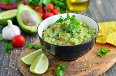 Klasyczny sos guacamole przepis ze zdjęciami krok po kroku i wideo