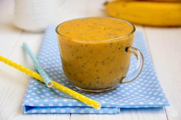 Smoothie dyniowe z nasionami chia-prosty i pyszny przepis ze zdjęciem (krok po kroku)