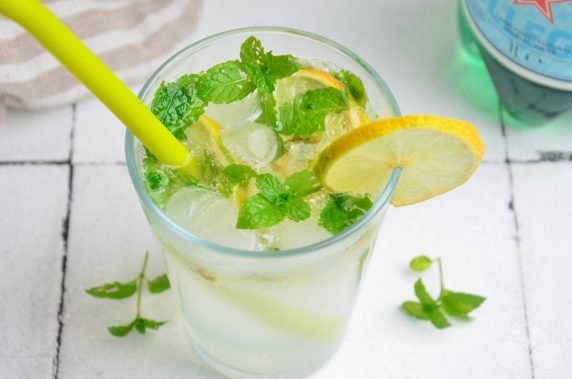 Mojito bezalkoholowe: zdjęcie przygotowania przepisu, krok 5 Mojito bezalkoholowe: zdjęcie przygotowania przepisu, krok 5