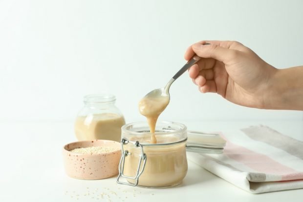Kremowy sos sezamowy-prosty i pyszny przepis, jak gotować krok po kroku