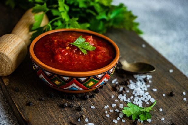 Gruziński sos pomidorowy satsebeli