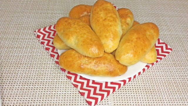 Pierożki z ziemniakami i pieczarkami z piekarnika przepis ze zdjęciami krok po kroku i wideo