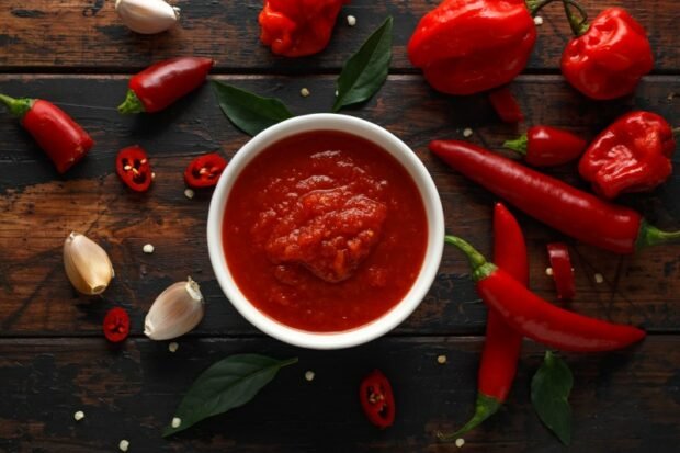 Ostry sos chili-prosty i pyszny przepis, jak gotować krok po kroku