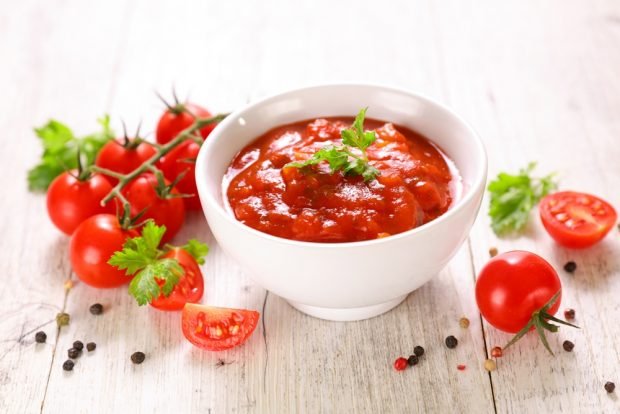 Sos pomidorowy z jabłkami-prosty i pyszny przepis, jak gotować krok po kroku