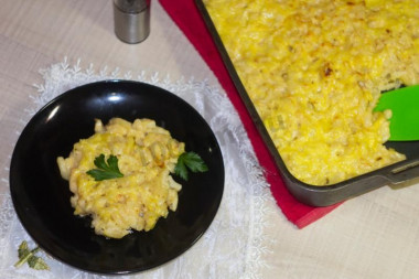 Ugotowany makaron zapiekany w sosie przepis ze zdjęciami krok po kroku i wideo