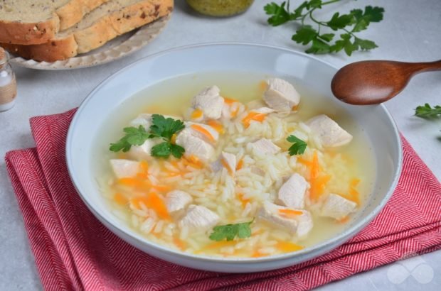 Dietetyczna zupa ryżowa bez ziemniaków – prosty i pyszny przepis ze zdjęciem (krok po kroku)