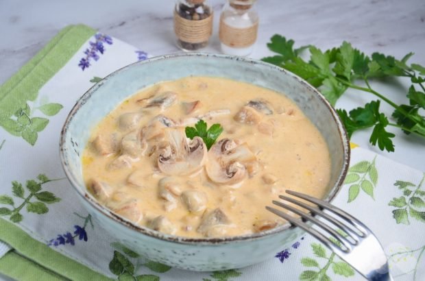 Sos grzybowy z pieczarek ze śmietaną-prosty i pyszny przepis ze zdjęciem (krok po kroku) Sos grzybowy z pieczarek ze śmietaną-prosty i pyszny przepis ze zdjęciem (krok po kroku)