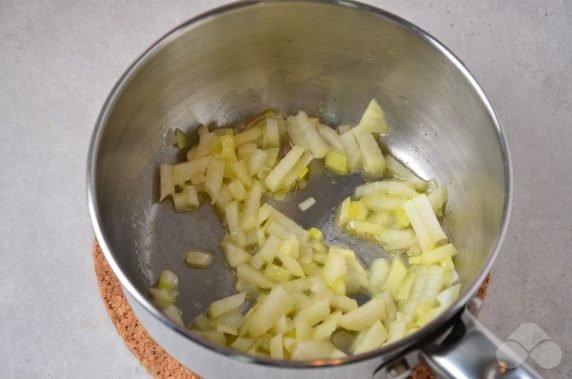 Sos curry: zdjęcie przygotowania przepisu, krok 2 Sos curry: zdjęcie przygotowania przepisu, krok 2