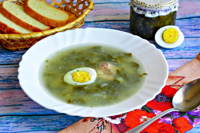 Zielona zupa ze szczawiem, jajkiem i kurczakiem przepis ze zdjęciami krok po kroku