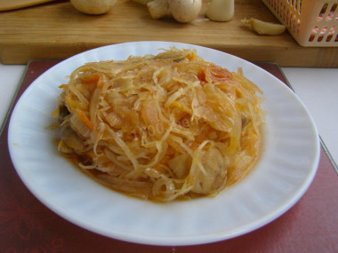 Kapusta z grzybami w multicookerze przepis ze zdjęciami krok po kroku