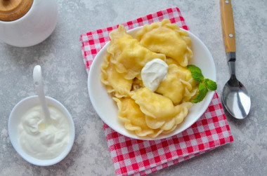 Klasyczne pierogi z twarogiem przepis ze zdjęciami krok po kroku i wideo