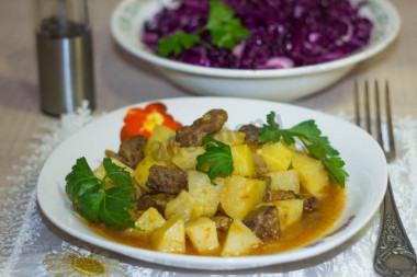 Ziemniaki z wołowiną i marchewką w multicookerze przepis ze zdjęciami krok po kroku i wideo