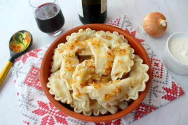 Pierogi na wodzie z ziemniakami przepis ze zdjęciami krok po kroku i wideo