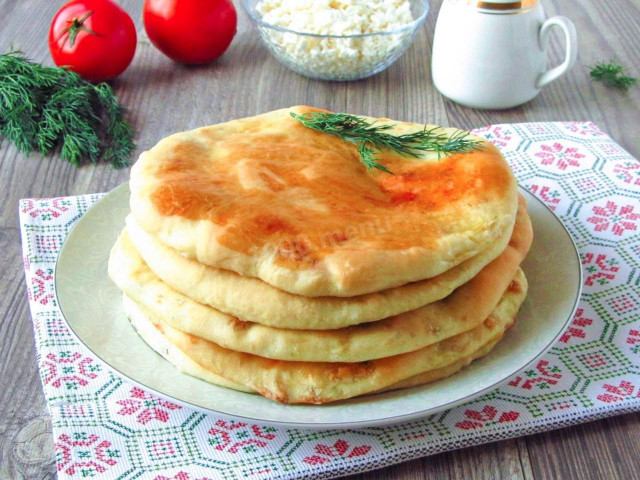 Chaczapuri z twarogiem z piekarnika przepis ze zdjęciami krok po kroku i wideo