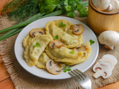 Pierogi z grzybami przepis ze zdjęciami krok po kroku i wideo