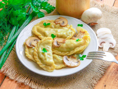 Pierogi z grzybami przepis ze zdjęciami krok po kroku i wideo