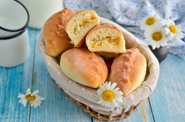 Pierożki z ryżem i jajkiem z piekarnika przepis ze zdjęciami krok po kroku i wideo