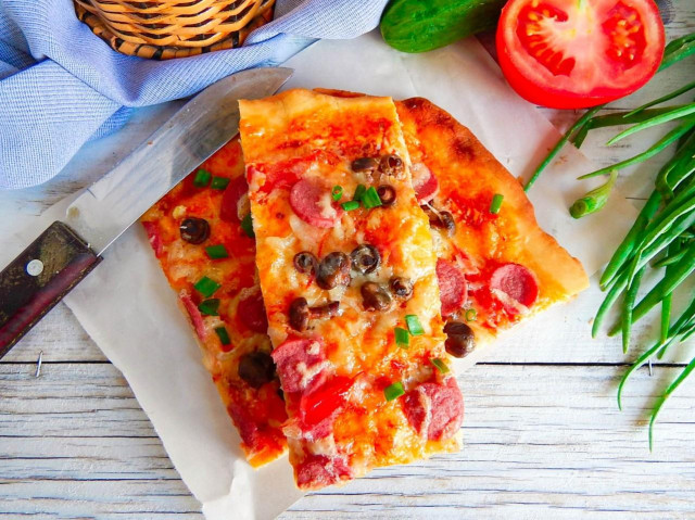 Szybka pizza na kefirze w piekarniku przepis ze zdjęciami krok po kroku i wideo