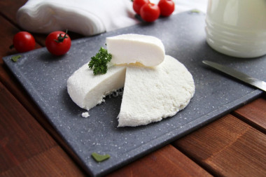 Domowa bryndza z mleka przepis ze zdjęciami krok po kroku i wideo