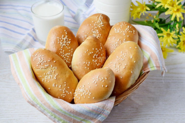 Pierożki z mięsem mielonym z ciasta drożdżowego w piekarniku przepis ze zdjęciami krok po kroku i wideo