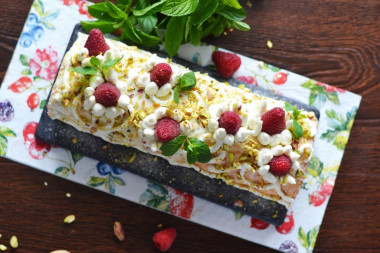 Rolada bezowa z pistacjami, malinami i mascarpone przepis ze zdjęciami krok po kroku i wideo