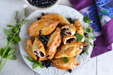 Pierożki bez drożdży z piekarnika przepis ze zdjęciami krok po kroku i wideo