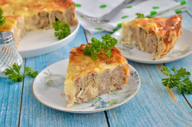 Placek „Ślimak” z lawasza z mięsem mielonym w piekarniku przepis ze zdjęciami krok po kroku i wideo