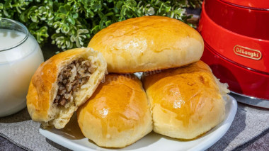 Pierożki z ryżem i mięsem mielonym z piekarnika przepis ze zdjęciami krok po kroku i wideo
