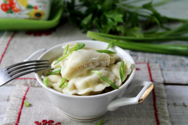 Pierogi z ziemniakami i grzybami przepis ze zdjęciami krok po kroku i wideo
