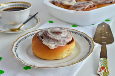 Bułeczki Cinnabon z cynamonem przepis ze zdjęciami krok po kroku i wideo