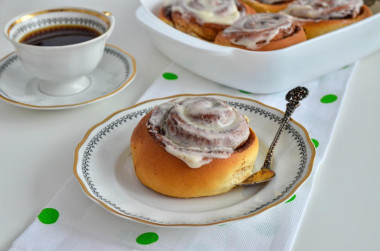 Bułeczki Cinnabon z cynamonem przepis ze zdjęciami krok po kroku i wideo