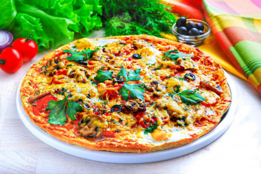 Pizza z jajkiem i serem przepis ze zdjęciami krok po kroku i wideo